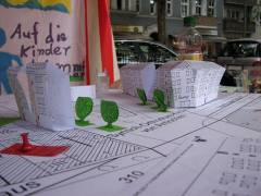 Sommerfest auf dem Mierendorffplatz 2008 - Projekt " Planen für den Kiez - Planung von Unten"