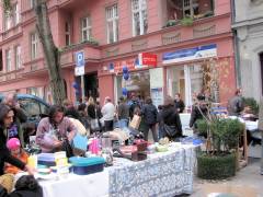 Straßenflohmarkt im Kiez